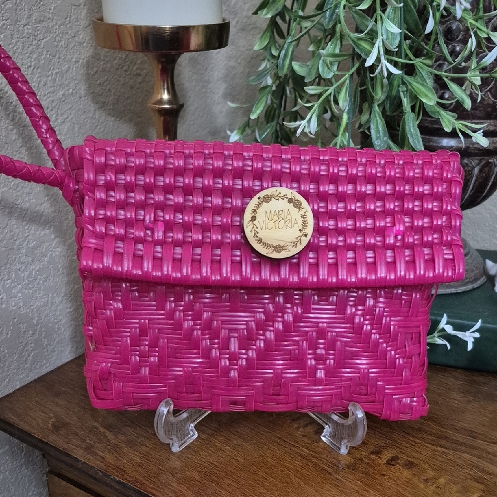 Maria Victoria Fuchsia Woven Clutch